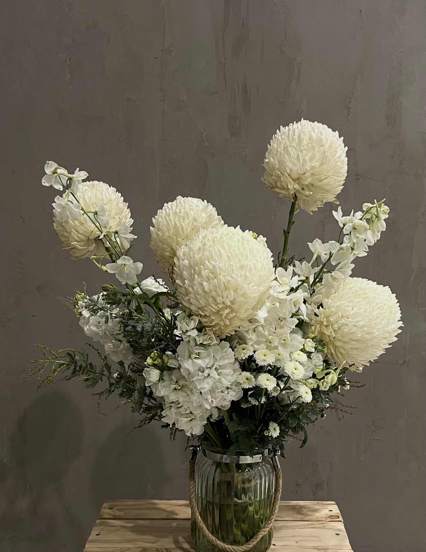 Stars of the Earth | White Flowers Vase Arrangement